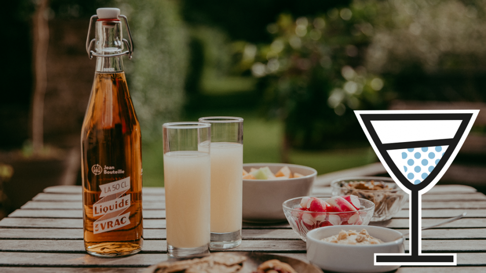 For a responsible and zero waste aperitif, discover our range of bulk alcohol