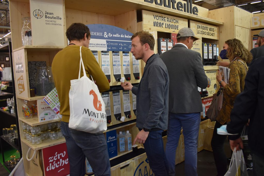 Visite de Thomas de Mont Vrac sur notre stand et échange avec Jérémy de Jean Bouteille à Natexpo 2021