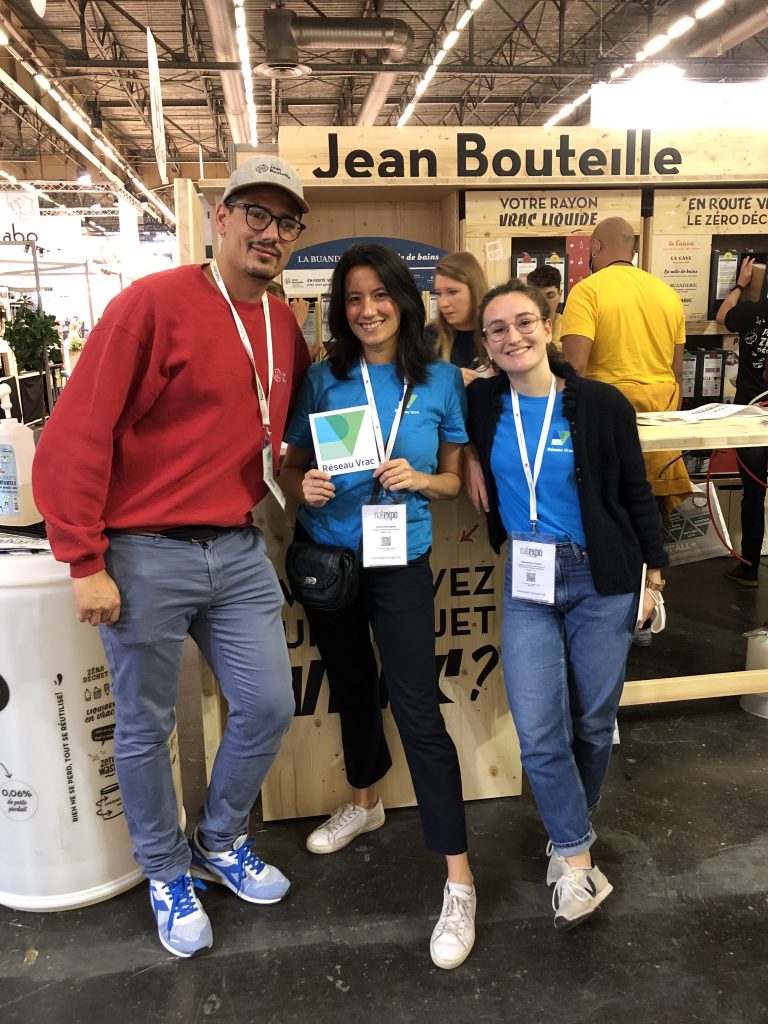 Visite de Clémentine et Cécilia de Réseau Vrac sur le stand Jean Bouteille de Natexpo 2021
